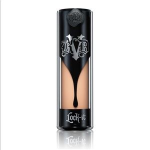 Kat Von D lock it foundation